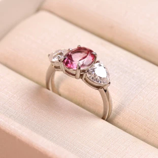 Anel Coração Moissanite e Topazio Pink Em Prata 