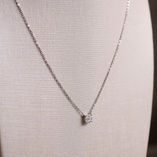 Gargantilha Ponto De Luz Com Moissanite Em Prata 