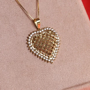 Pingente Coração Diamantado Cravejado Com Zircônia Em Ouro Amarelo