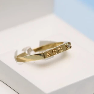 Anel Infantil A B C Com Diamante Em Ouro Amarelo 