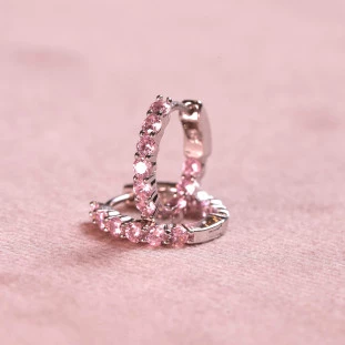 Argola Cravejada Com Zircônias Tipo Kunzita Em Prata 
