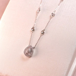 Gargantilha Gota Pizza Cravejada Com Zircônias Em Prata 