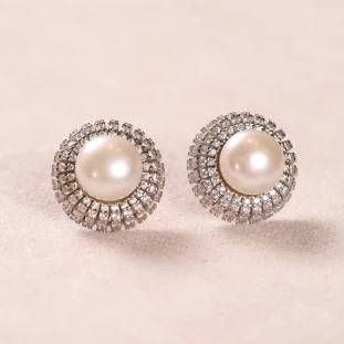 Brinco Cravejado Com Zircônias e Pérolas Em Prata 