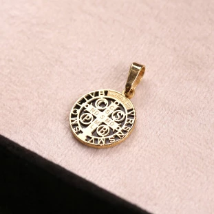 Pingente São Bento Em Ouro Amarelo 