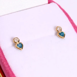 Brinco  Coração Com Zircônias Em Ouro Amarelo