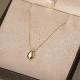 Gargantilha Com Pingente Gota Polida Pequena Em Ouro Amarelo