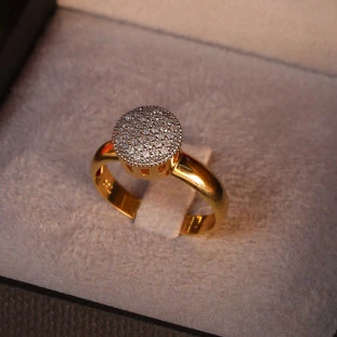 Anel Chuveiro Cravejado Com Diamantes Em Ouro Amarelo