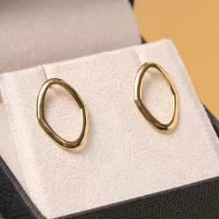 Brinco Oval  Vazado Em Ouro Amarelo 