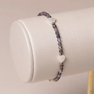 Pulseira Com Iolitas Com Corações Em Madrepérolas 
