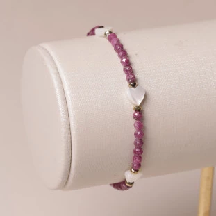 Pulseira Com Corindons e Corações Em Madrepérolas 