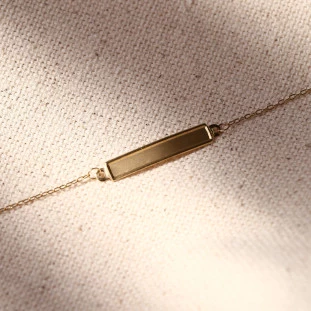 Pulseira Com Chapinha Fosca Em Ouro Amarelo