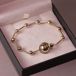 Pulseira Com Esferas e Canutilhos Em Ouro Amarelo 